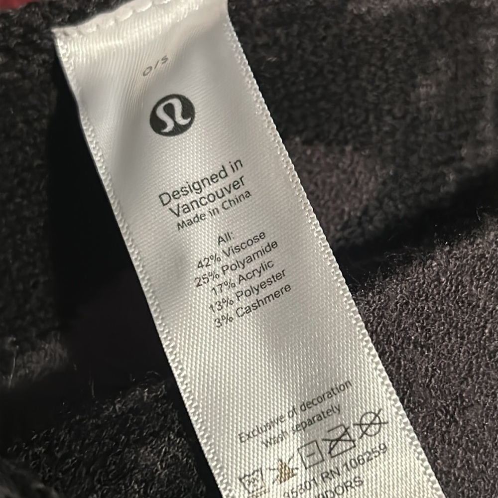 Cashmere blend oversized scarf - Picture 4 of 4